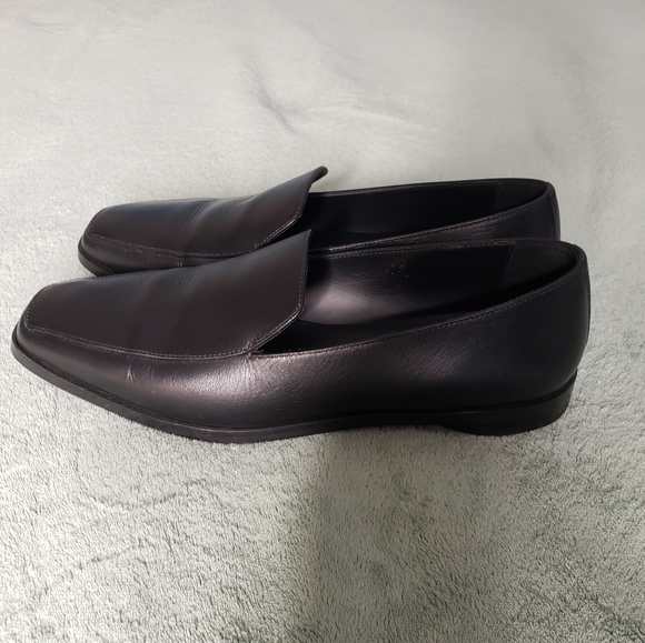 *** SOLD SOLD SOLD *** Everlane | Leather Loafers - Picture 3 of 7